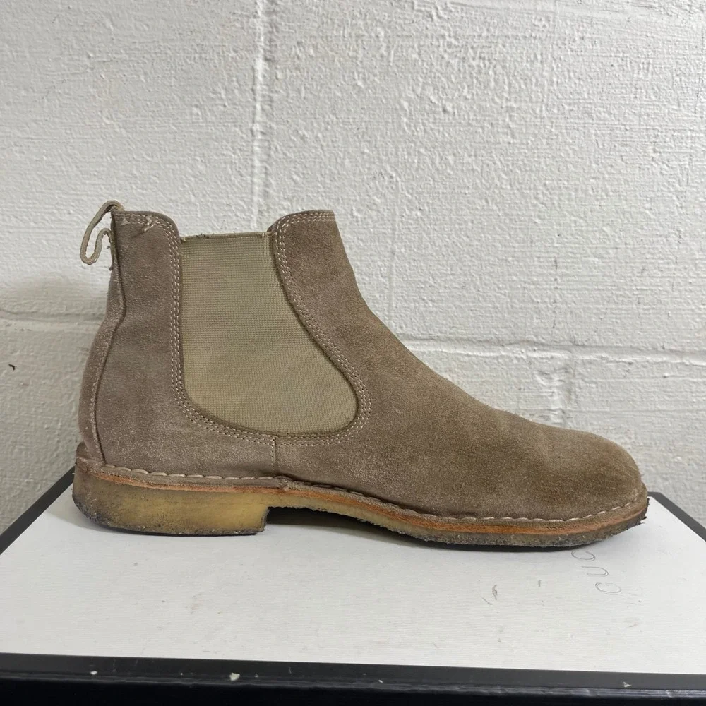 John‎ Varvatos Brown Suede Chelsea Boots Crepe Sole Pull On Men's Size 9 M